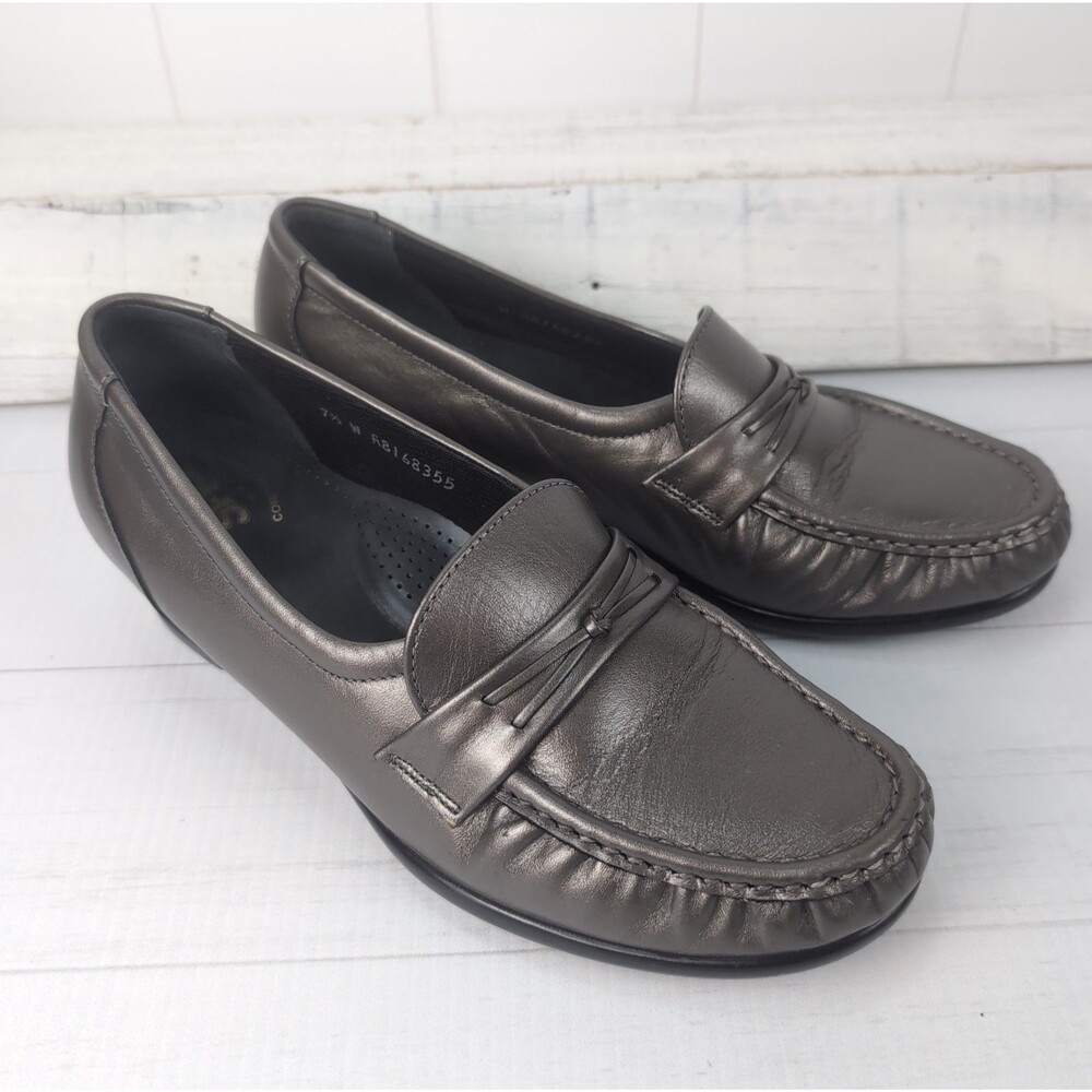 SAS Easier Slip On Loafer Pewter Metallic Size 7.5 Wide Cushioned Comfort Shoes